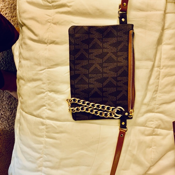 New Michael Kors Fanny pack - Picture 4 of 9